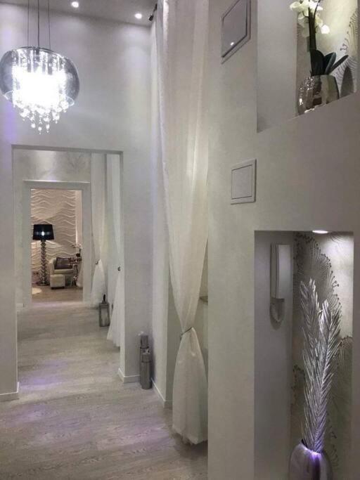 White Luxury Apartment Budapest Exteriör bild